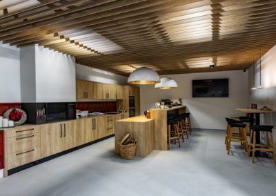Výroba a montáž nábytku a dreveného interiéru J&R INSPIRE Zvolen